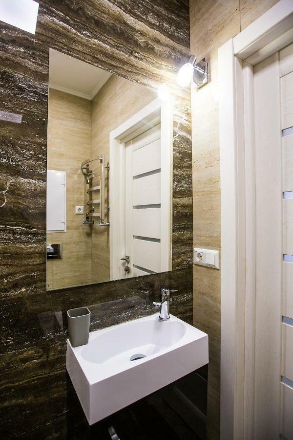 Дизайнерська Віп Квартира По Вулиці Куліша 14 Lviv Exterior photo
