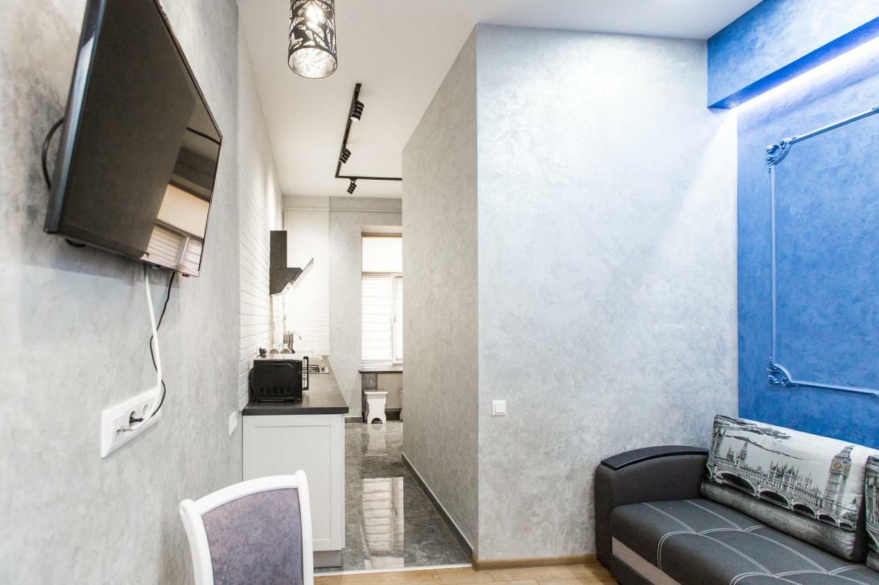Дизайнерська Віп Квартира По Вулиці Куліша 14 Lviv Exterior photo