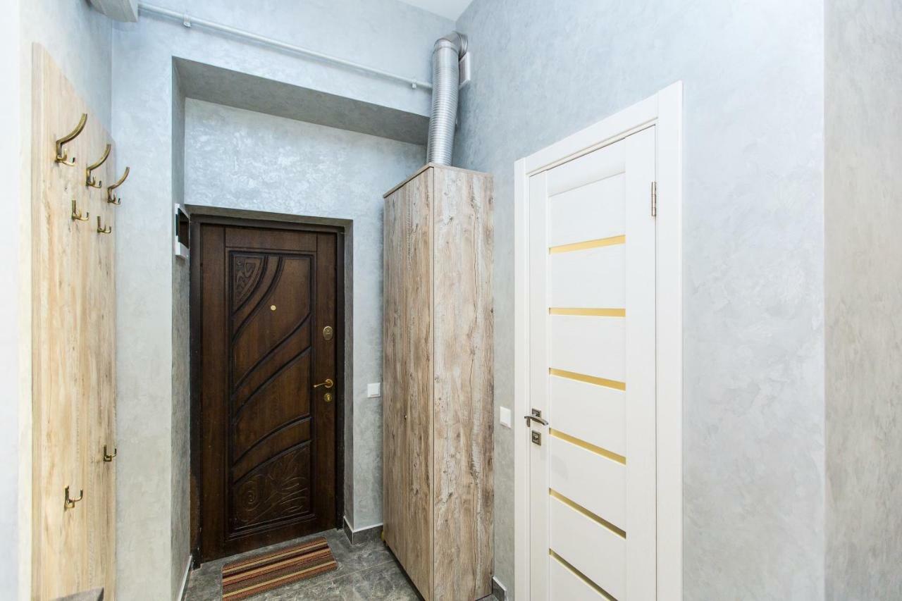 Дизайнерська Віп Квартира По Вулиці Куліша 14 Lviv Exterior photo
